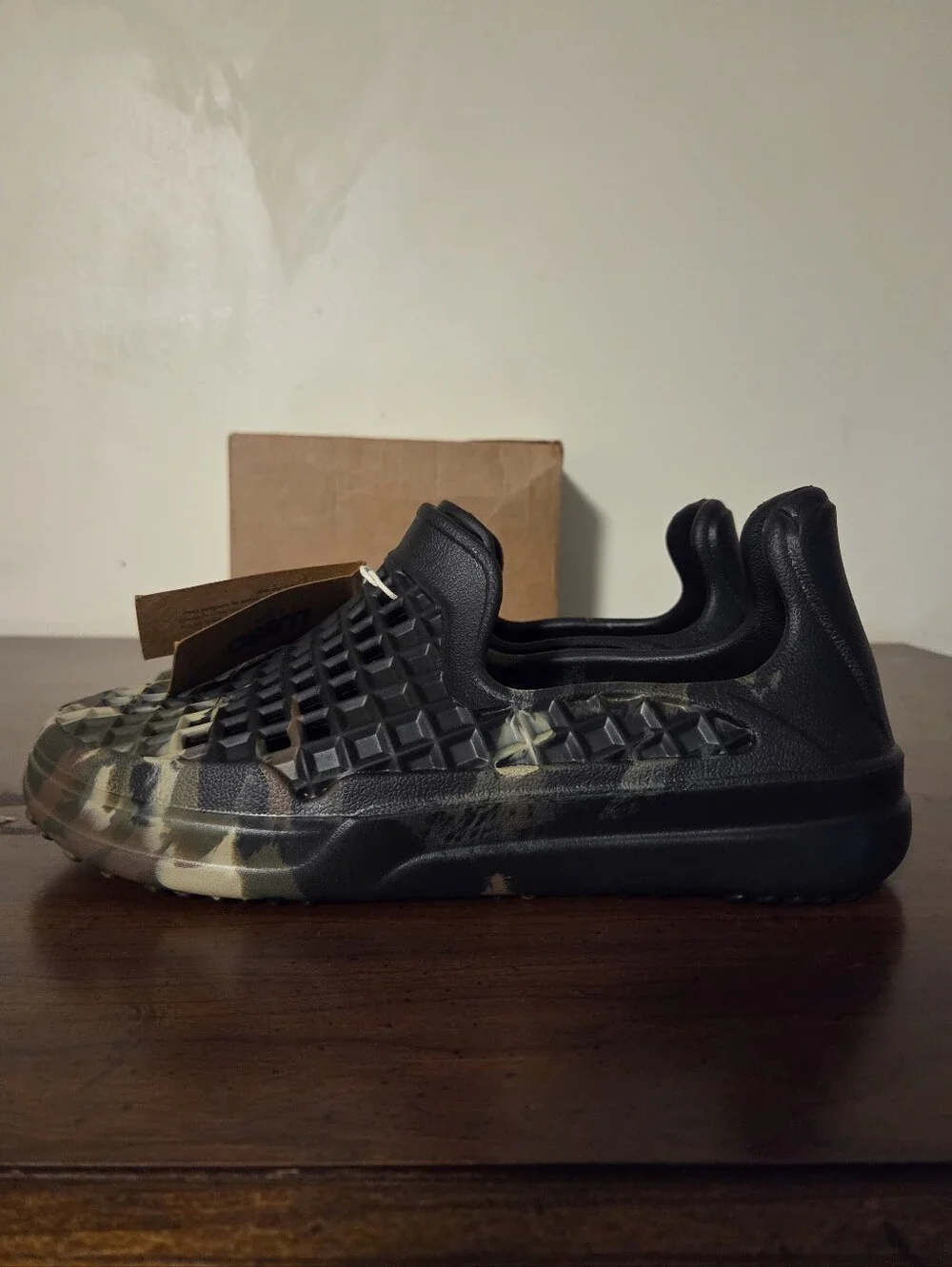 Lusso Cloud Scenario Slip-On Shoes Camo Men's 8 Women's 10 NWOB